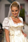 Hochzeitsdirndl und Dirndl zum Heiraten