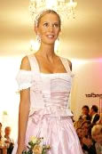 Hochzeitsdirndl nach Mass