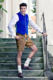 männer in lederhosen