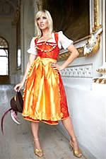 Farb-Trends fürs Wiesndirndl - Die neuen Trend Farben bei Dirndl und Trachten